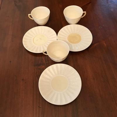 BELLEEK POTTERY Neptune, yellow