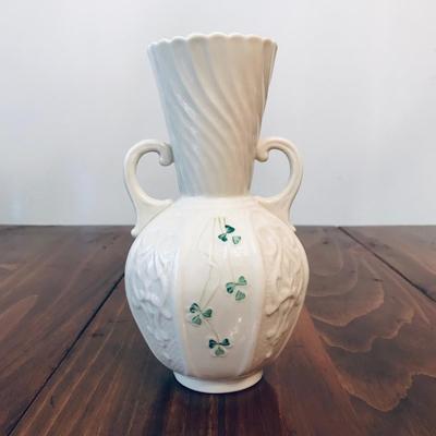 BELLEEK Vintage Set of 5 Set