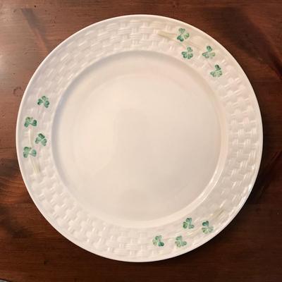 BELLEEK CLASSIC Shamrock 18 Piece Plate Set .
