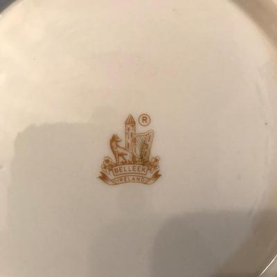 BELLEEK CLASSIC Shamrock 18 Piece Plate Set .