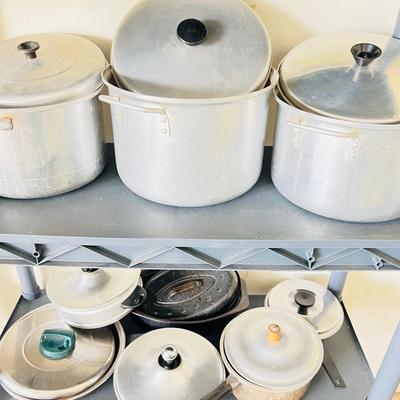 Lots of Pots  (G-JM)