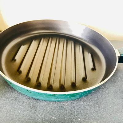 Pressure Cookers and Cookery (G-JM)