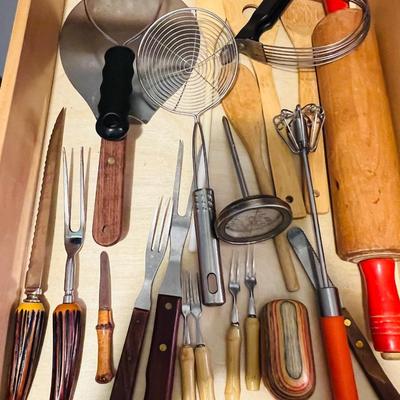 Cheese Graters. Spoons and Spatulas (DR-JM)