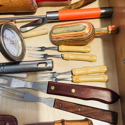 Cheese Graters. Spoons and Spatulas (DR-JM)