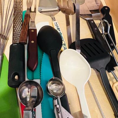 Cheese Graters. Spoons and Spatulas (DR-JM)
