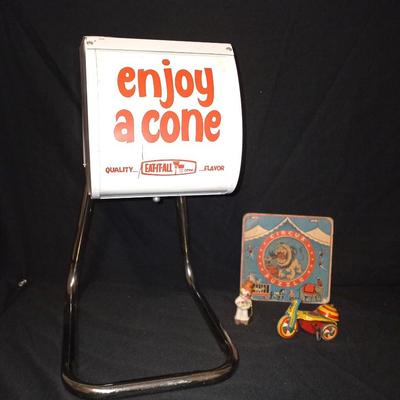 VINTAGE WINDUP TIN TRIKE-METAL CONE STAND-CIRCUS PUZZLE-CLOWN FIGURINE