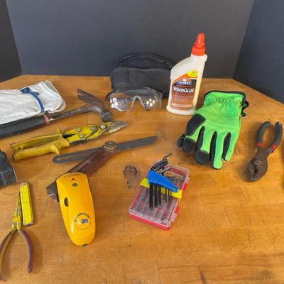 Lot 44. Misc tools & Garage Gear