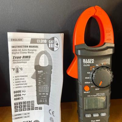 Loto 51. Electrical Supplies & Clamp Meter