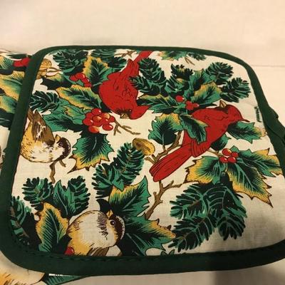 3 piece Christmas kitchen linens