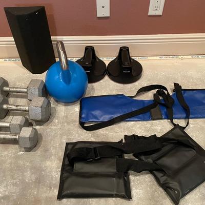 Lot 85. Exercise Gear