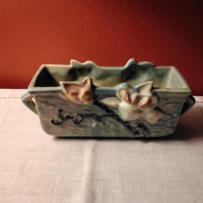 Roseville 1940â€™s Pottery Magnolia Window Box Planter 388