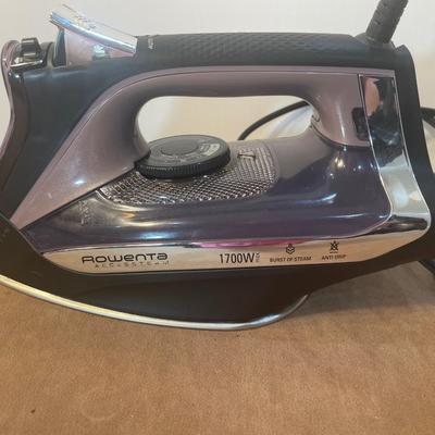 Lot 182. Rowenta Iron