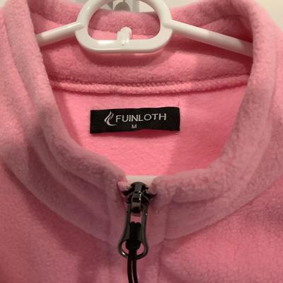 8652 Two Ladies FUINLOTH Fleece Vests Size Med