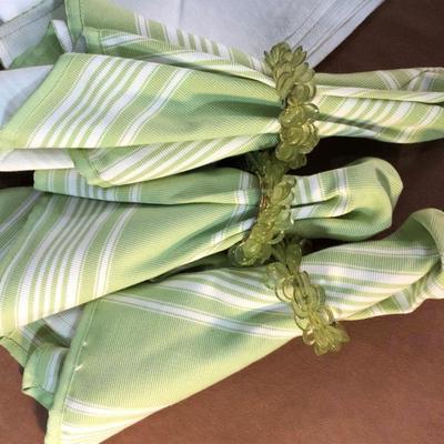 Lot 211  Table Clot, Napkins and Silk Floral