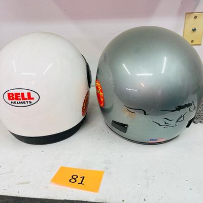 2 Motocycle Helmets