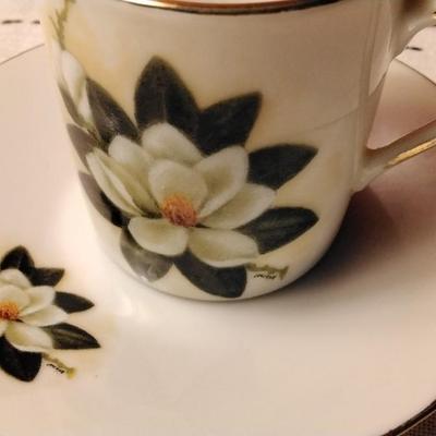 Gorgeous Magnolia Teacup & Saucer