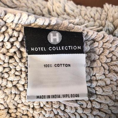 Lot 256. Two Bath Sheets and Cotton Rug