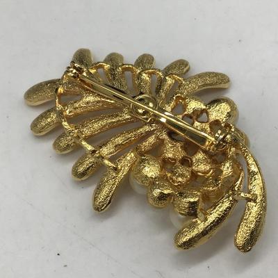 Gold Tone faux pearl Brooch
