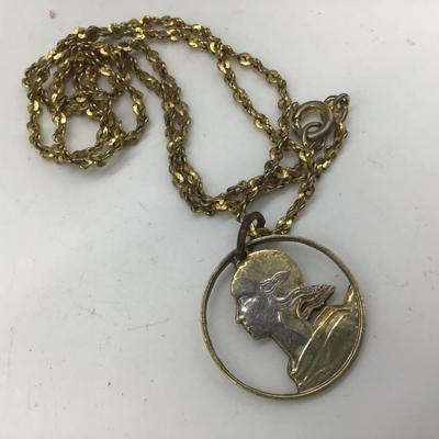 1962 Pendant and Chain