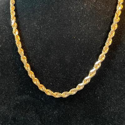 LOT 365:  14K GOLD TWISTED ROPE CHAIN