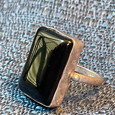 LOT 389:  STERLING SILVER RING