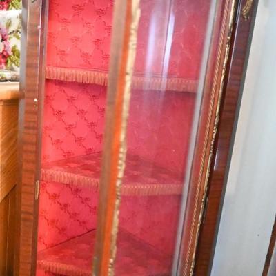 COLONIAL CORNER CABINET WITH RED LINING