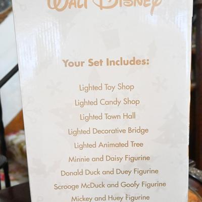 WALT DISNEY COLLECTIBLE POORCELAIN VILLAGE SET - NEW IN BOX
