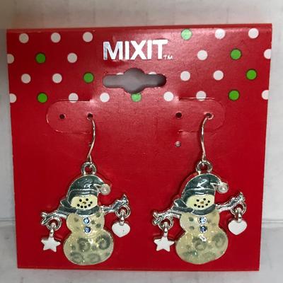 Set of 2 pair Snowman earrings