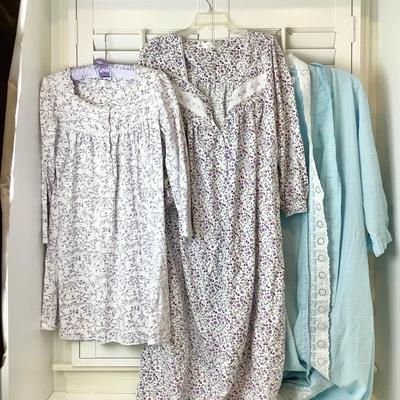 8690 Lot of Eileen West Cotton Night Gowns and Robes