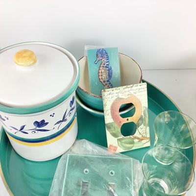 8695 Green Koi Fish Home Decor Lot