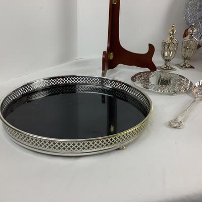 8705 Lot of Silverplate Serving Pieces