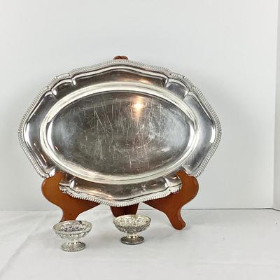 8706 Tiffany & Co. Silver plated Oval Tray with Two Sterling Salts