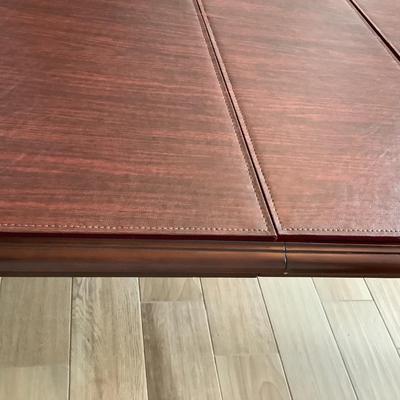 Lexington furniture dining table with pads & 2 leaves 30â€H, 93â€L with leaves, 44â€W, leaves 15â€W each