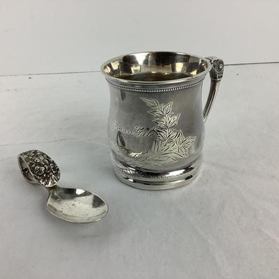 8724 Victorian Sterling Baby Cup with Sterling Baby Spoons