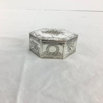 8725 Antique Sterling Hinged Box