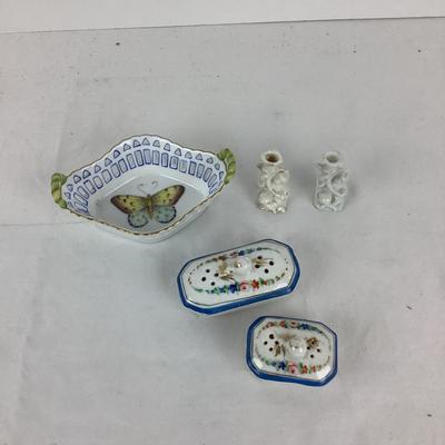 8741 Vintage Porcelain Anne Weatherly Handpainted Bowl with small boxes