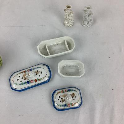 8741 Vintage Porcelain Anne Weatherly Handpainted Bowl with small boxes