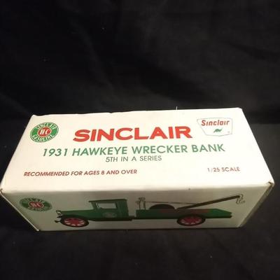 SINCLAIR 1931 HAWKEYE WRECKER BANK-STAGECOACH AND FIRST NATIONAL BANK