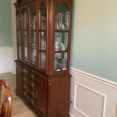 Lexington furniture co China cabinet-2 piece- use together or the base as a side bar