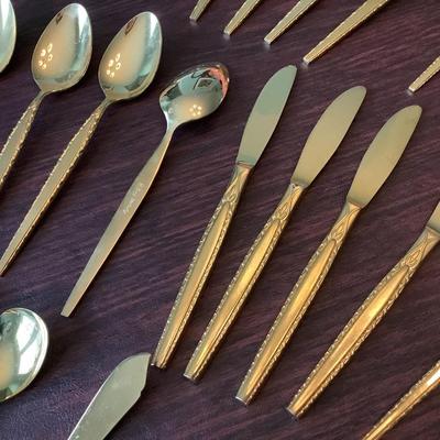 Grace Melody 4 piece gold flatware 37 piece