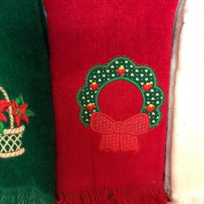 Set of 3 Vintage Christmas Finger towels