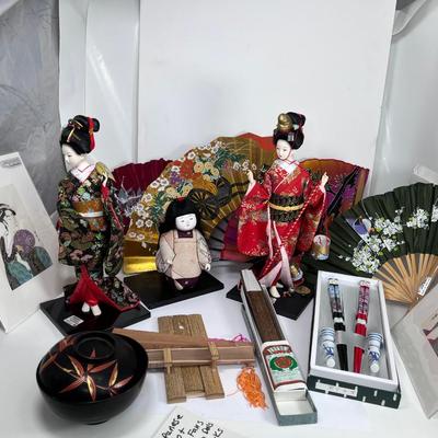 Vintage Asian collectibles