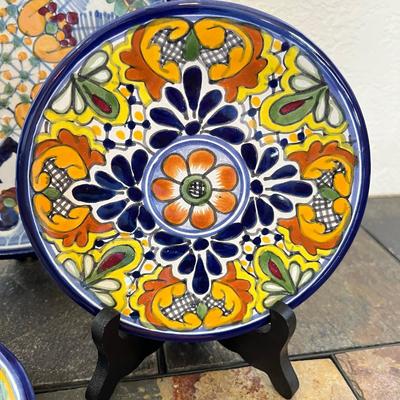 3 Talavera plates