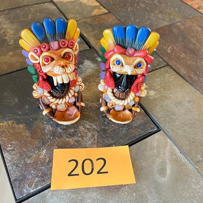 Obsidian Decorated Figures