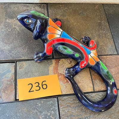 Talavera Lizard Figure