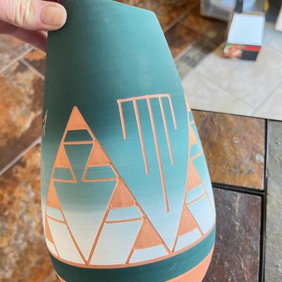 Sioux Pottery Large Vase