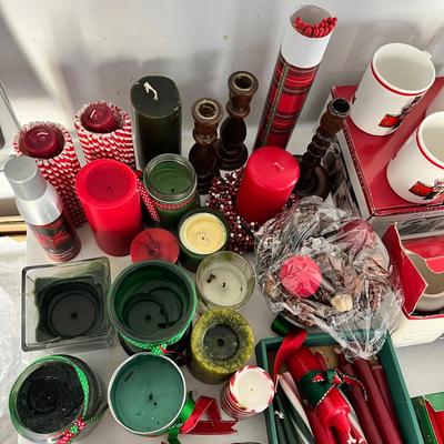 8632 Christmas Candles & Decor Lot