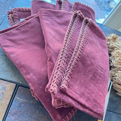 Lot of Southwestern Placemats and napkins