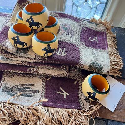 Lot of Southwestern Placemats and napkins