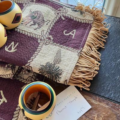 Lot of Southwestern Placemats and napkins